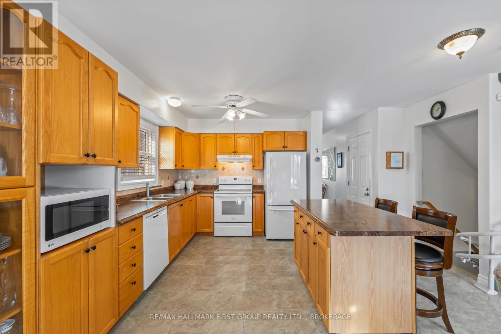 979 Rainbow Crescent, Kingston, Ontario  K7K 7J3 - Photo 7 - X12904602