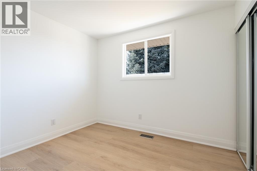 64 Brookstream Court, Hamilton, Ontario  L8K 6J2 - Photo 17 - 40808555