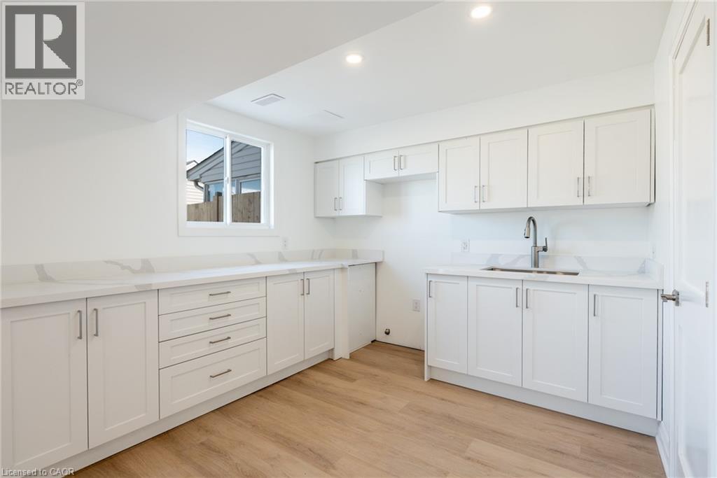 64 Brookstream Court, Hamilton, Ontario  L8K 6J2 - Photo 28 - 40808555