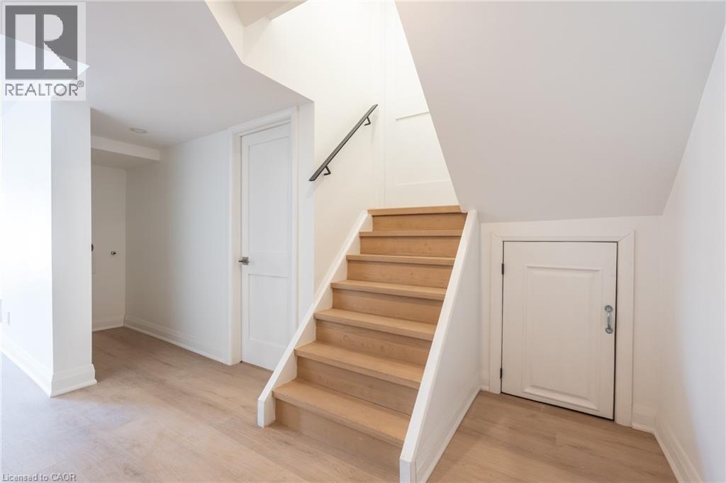 64 Brookstream Court, Hamilton, Ontario  L8K 6J2 - Photo 20 - 40808555