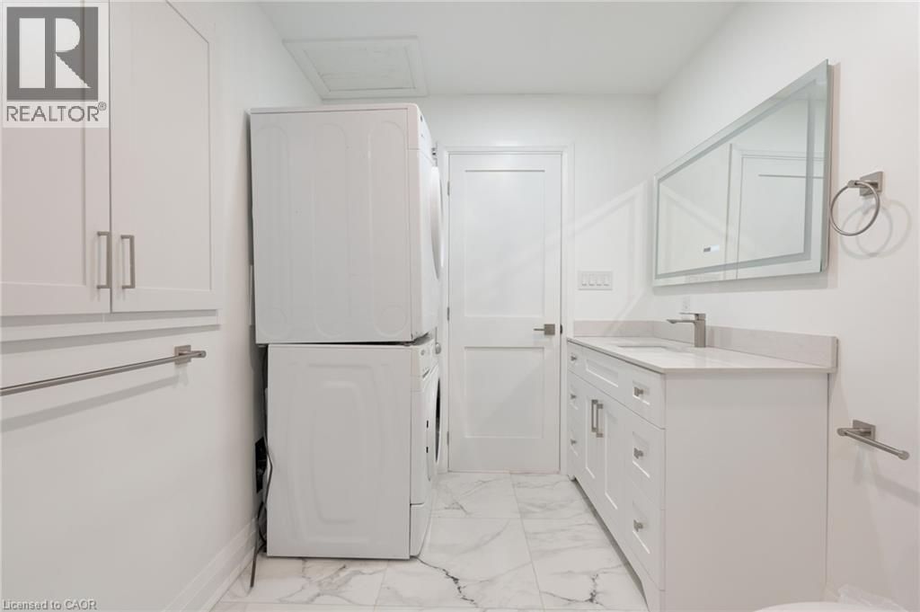 64 Brookstream Court, Hamilton, Ontario  L8K 6J2 - Photo 19 - 40808555