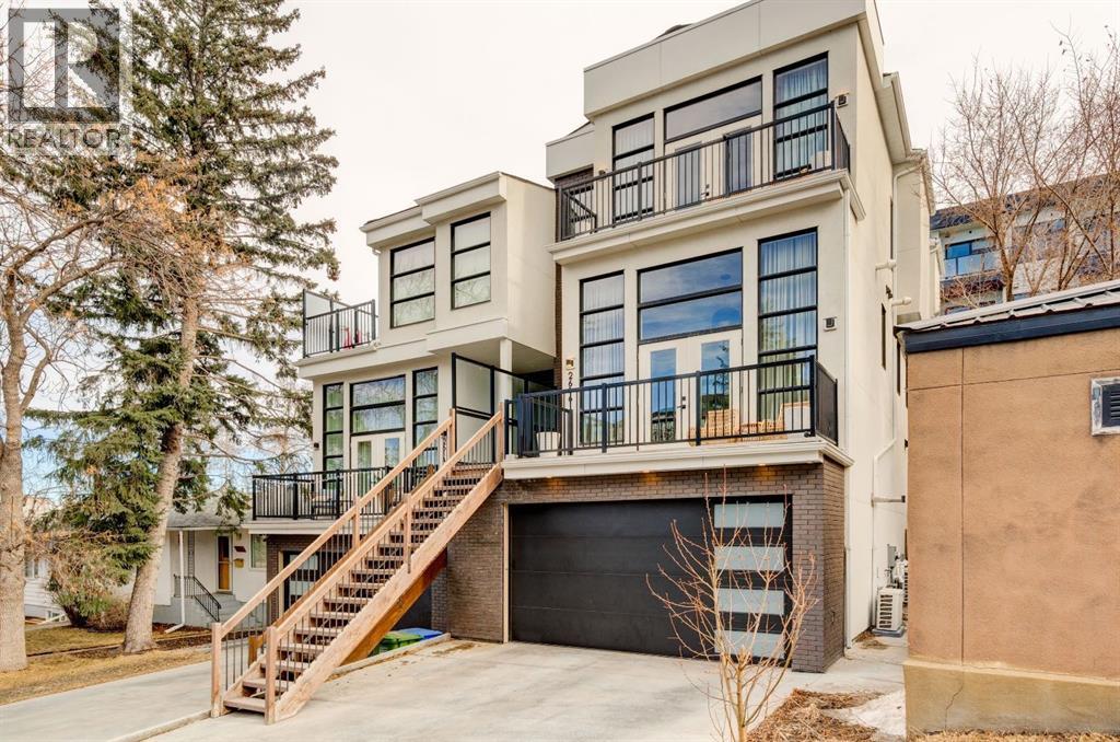 2616 17 Street Sw, Calgary, Alberta  T2T 4N1 - Photo 2 - A2294694