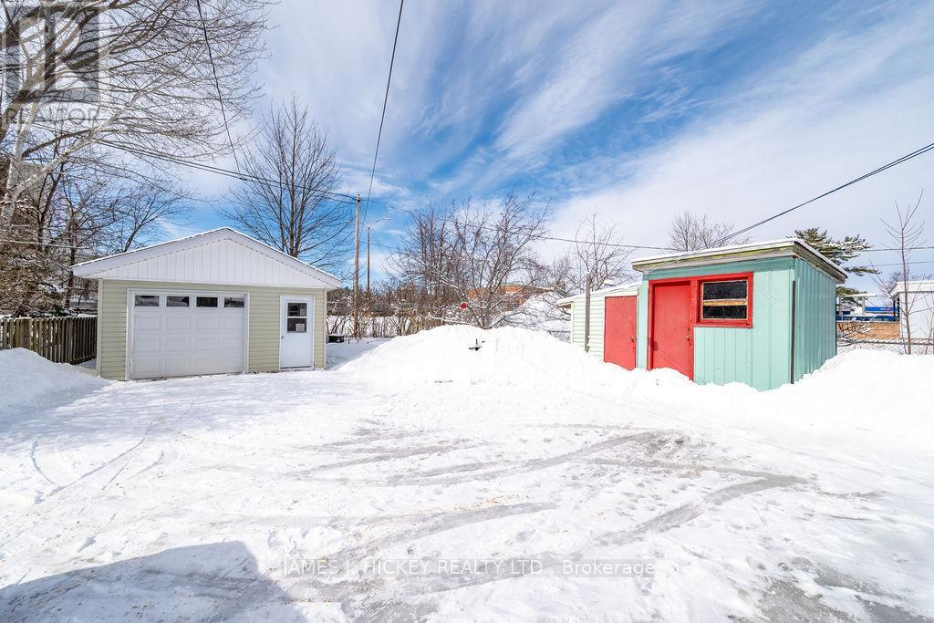 6 Hillcrest Avenue, Deep River, Ontario  K0J 1P0 - Photo 27 - X12904676