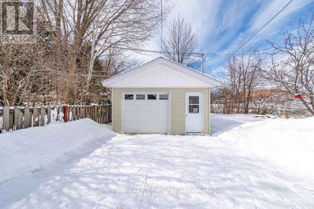 6 Hillcrest Avenue, Deep River, Ontario  K0J 1P0 - Photo 28 - X12904676