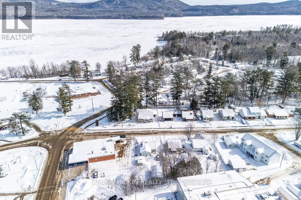 6 Hillcrest Avenue, Deep River, Ontario  K0J 1P0 - Photo 33 - X12904676