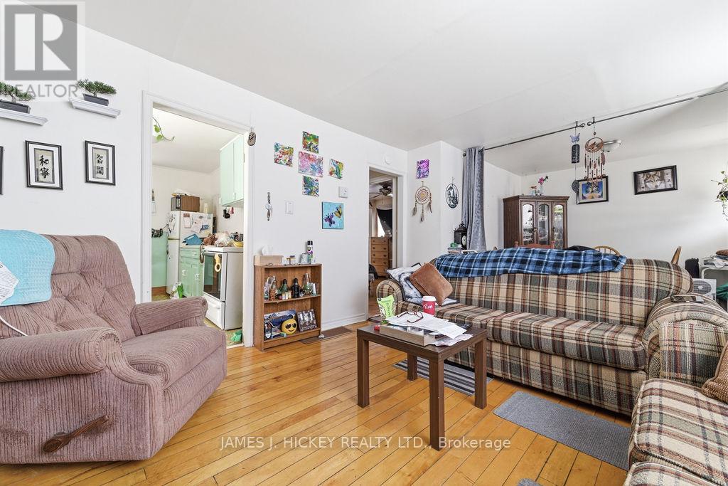 6 Hillcrest Avenue, Deep River, Ontario  K0J 1P0 - Photo 7 - X12904676