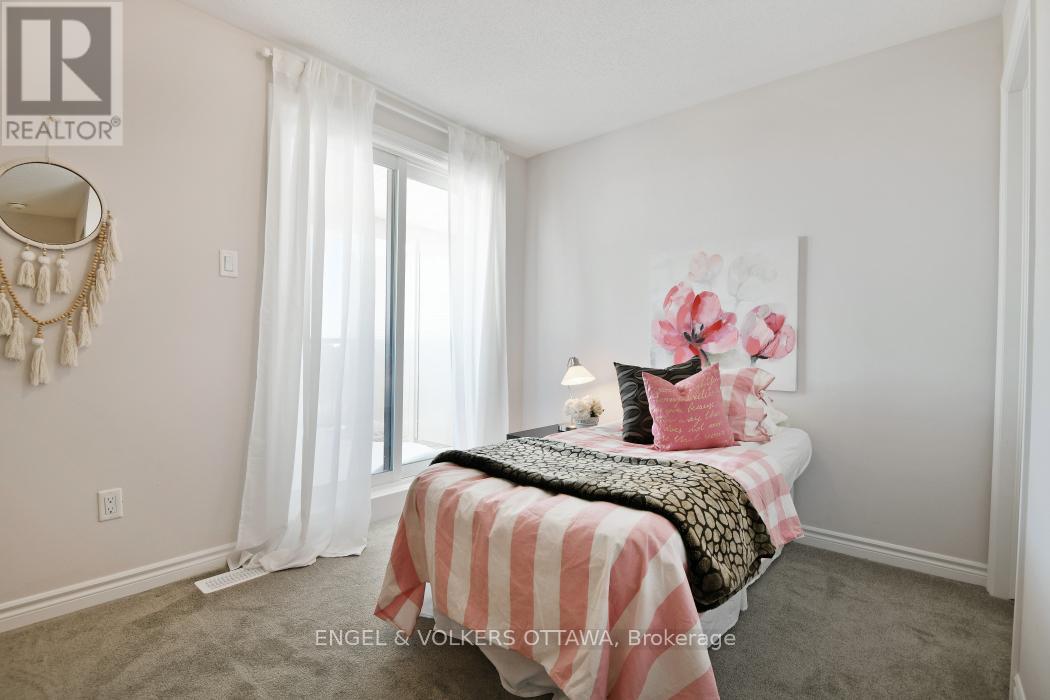 2033 Seeley's Bay Street, Ottawa, Ontario  K2J 6L3 - Photo 20 - X12904630