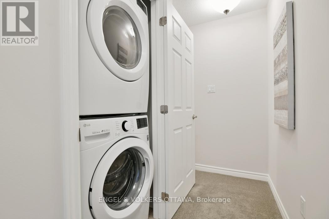 2033 Seeley's Bay Street, Ottawa, Ontario  K2J 6L3 - Photo 23 - X12904630