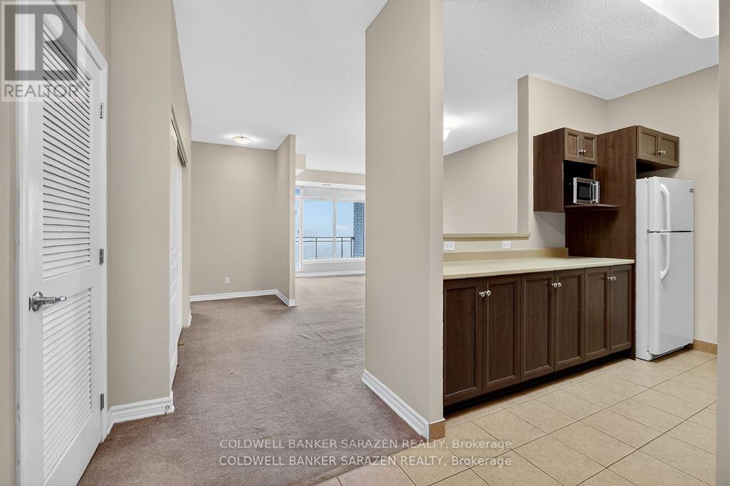 1105 - 100 Roger Guindon Avenue, Ottawa, Ontario K1G 3Z7 - Photo 11 - X12904662