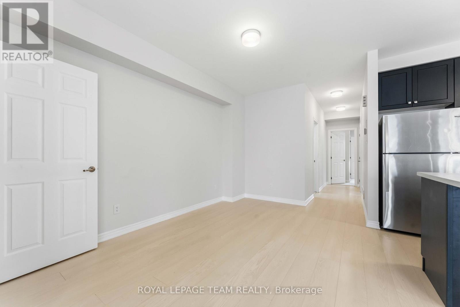 308 - 109 Pilot Private, Ottawa, Ontario K2V 0S4 - Photo 8 - X12904664