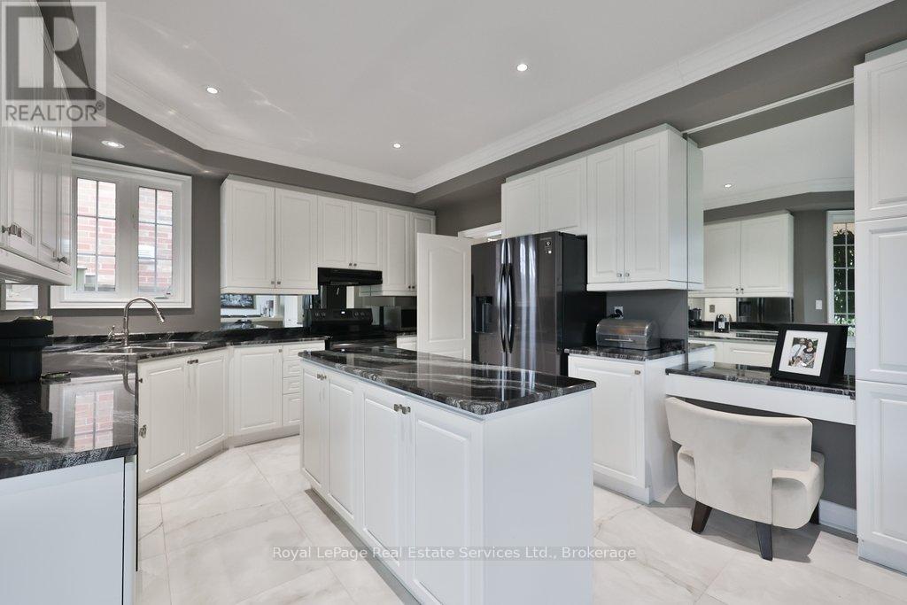 2187 Mariposa Road, Oakville, Ontario  L6M 4R9 - Photo 16 - W12904624