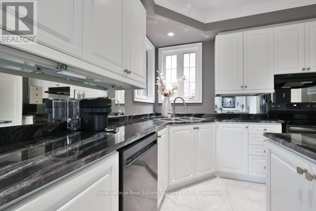 2187 Mariposa Road, Oakville, Ontario  L6M 4R9 - Photo 18 - W12904624