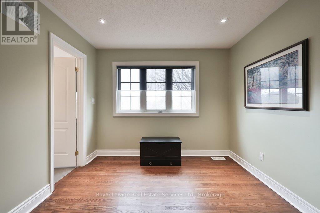 2187 Mariposa Road, Oakville, Ontario  L6M 4R9 - Photo 26 - W12904624