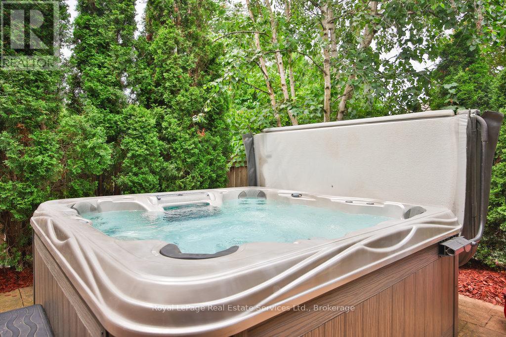 2187 Mariposa Road, Oakville, Ontario  L6M 4R9 - Photo 44 - W12904624