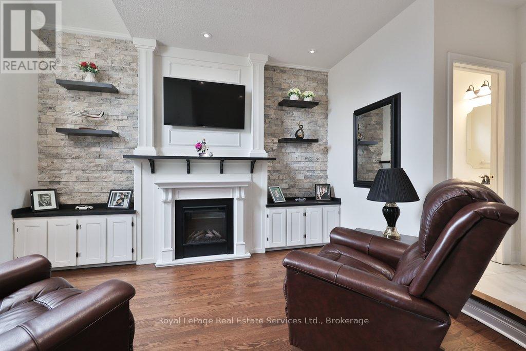 2187 Mariposa Road, Oakville, Ontario  L6M 4R9 - Photo 7 - W12904624