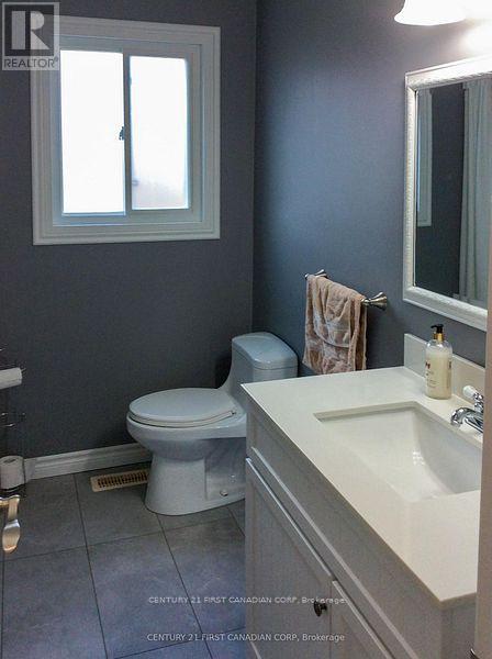 106 Angelo Drive, West Elgin, Ontario  N0L 2P0 - Photo 25 - X12904562