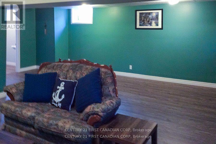 106 Angelo Drive, West Elgin, Ontario  N0L 2P0 - Photo 31 - X12904562