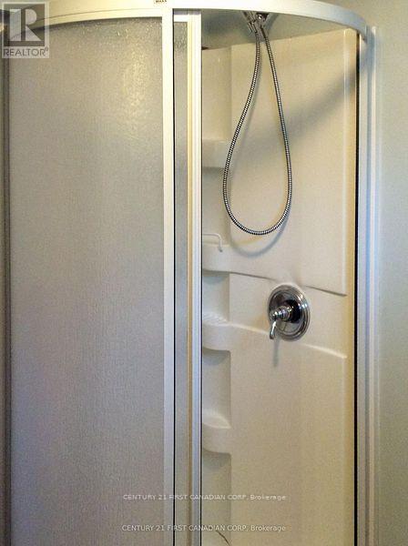 106 Angelo Drive, West Elgin, Ontario  N0L 2P0 - Photo 33 - X12904562