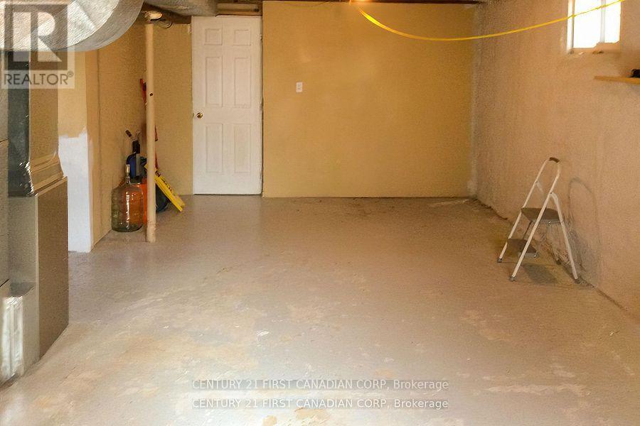 106 Angelo Drive, West Elgin, Ontario  N0L 2P0 - Photo 34 - X12904562