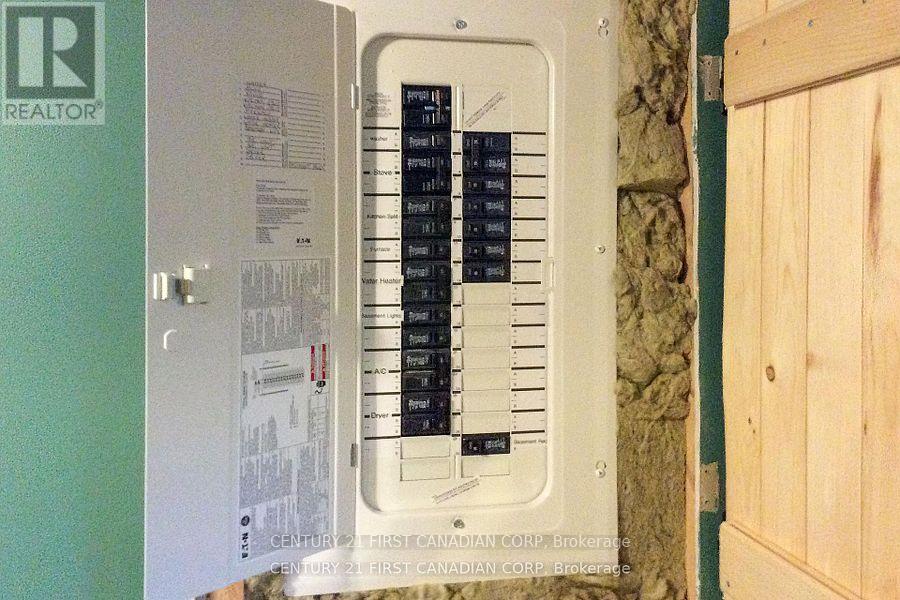 106 Angelo Drive, West Elgin, Ontario  N0L 2P0 - Photo 36 - X12904562