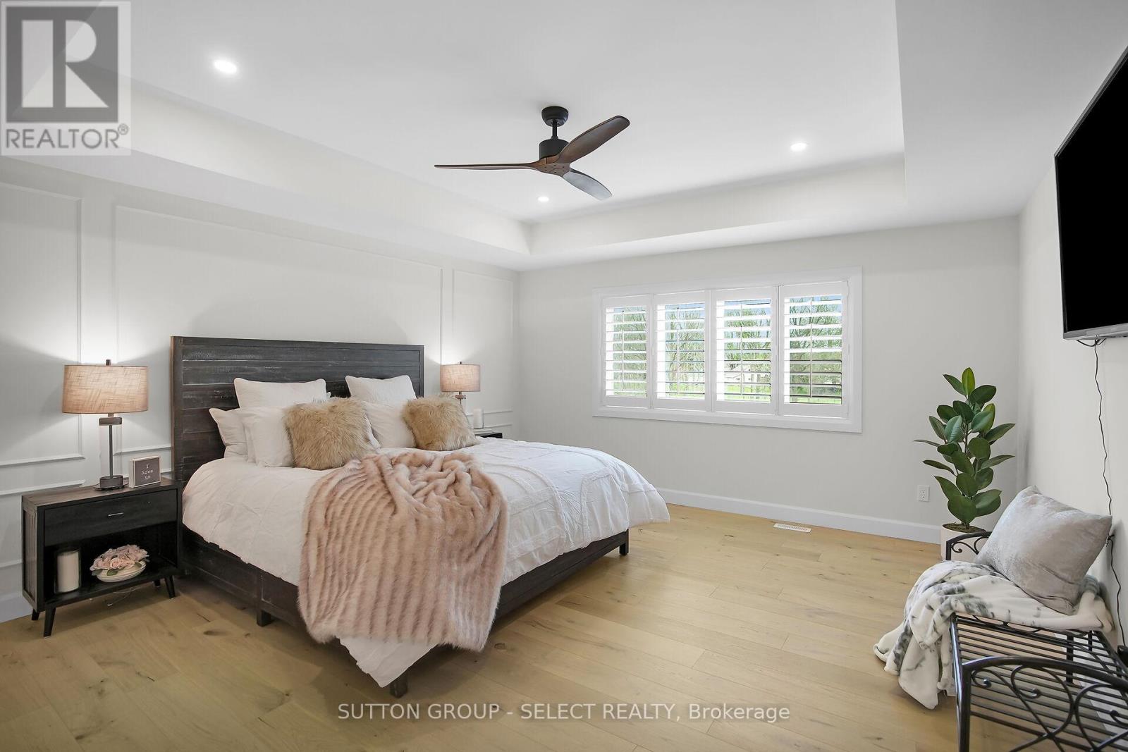 48 Royal Crescent, Southwold, Ontario  N5P 3T2 - Photo 16 - X12904570