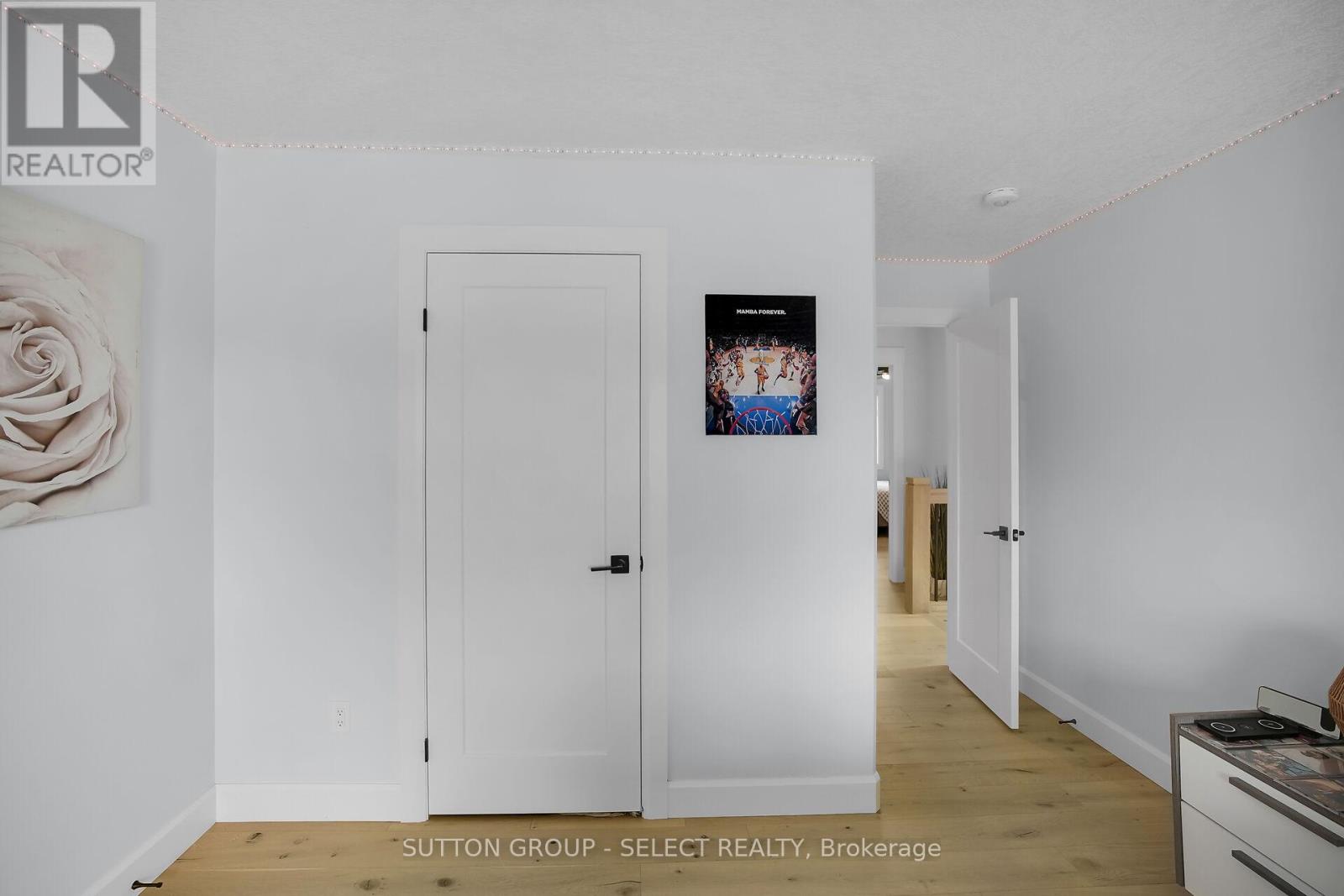 48 Royal Crescent, Southwold, Ontario  N5P 3T2 - Photo 24 - X12904570