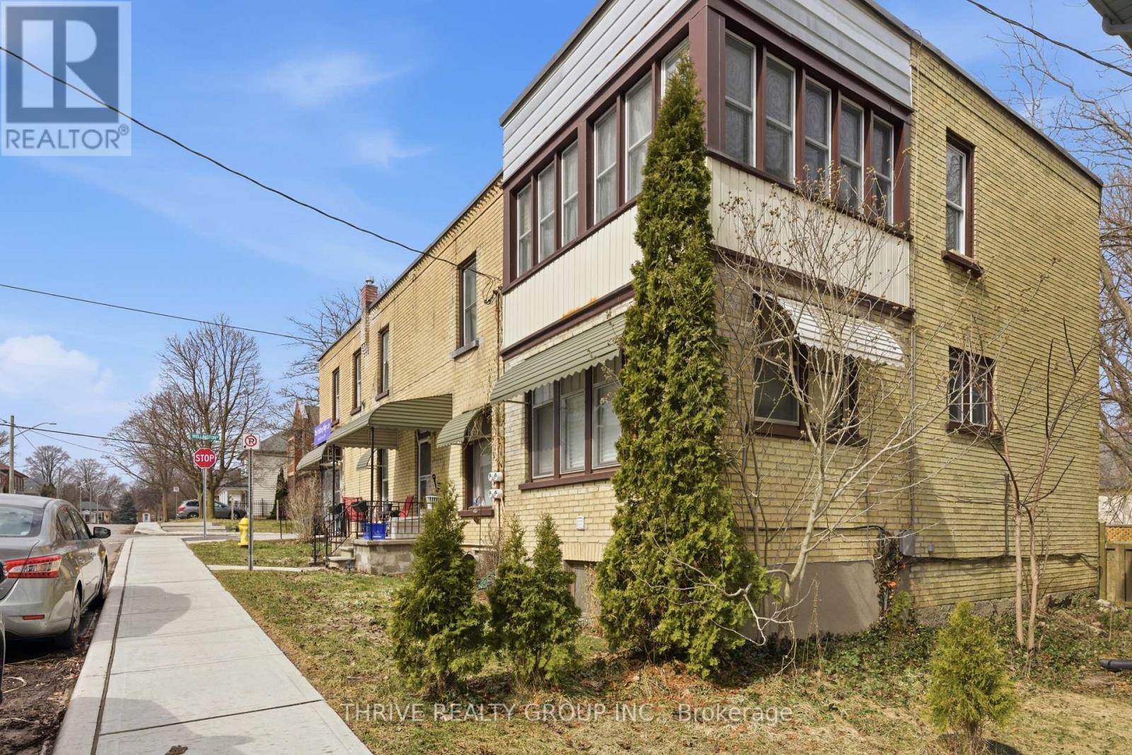 537 Mary Street, Woodstock, Ontario  N4S 4S8 - Photo 2 - X12904632