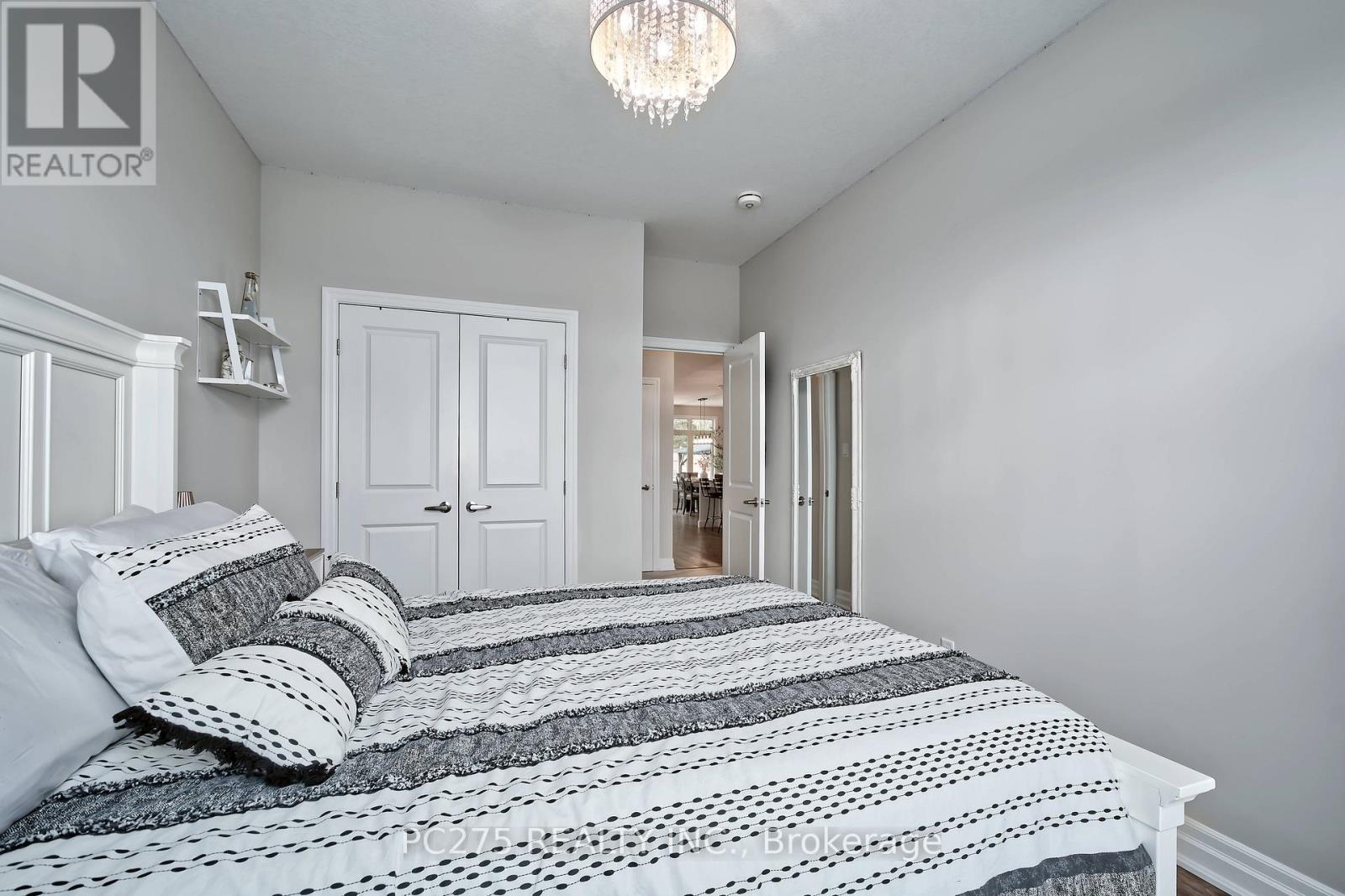 22 Talbot Grove Lane, St. Thomas, Ontario  N5P 1A3 - Photo 11 - X12904714