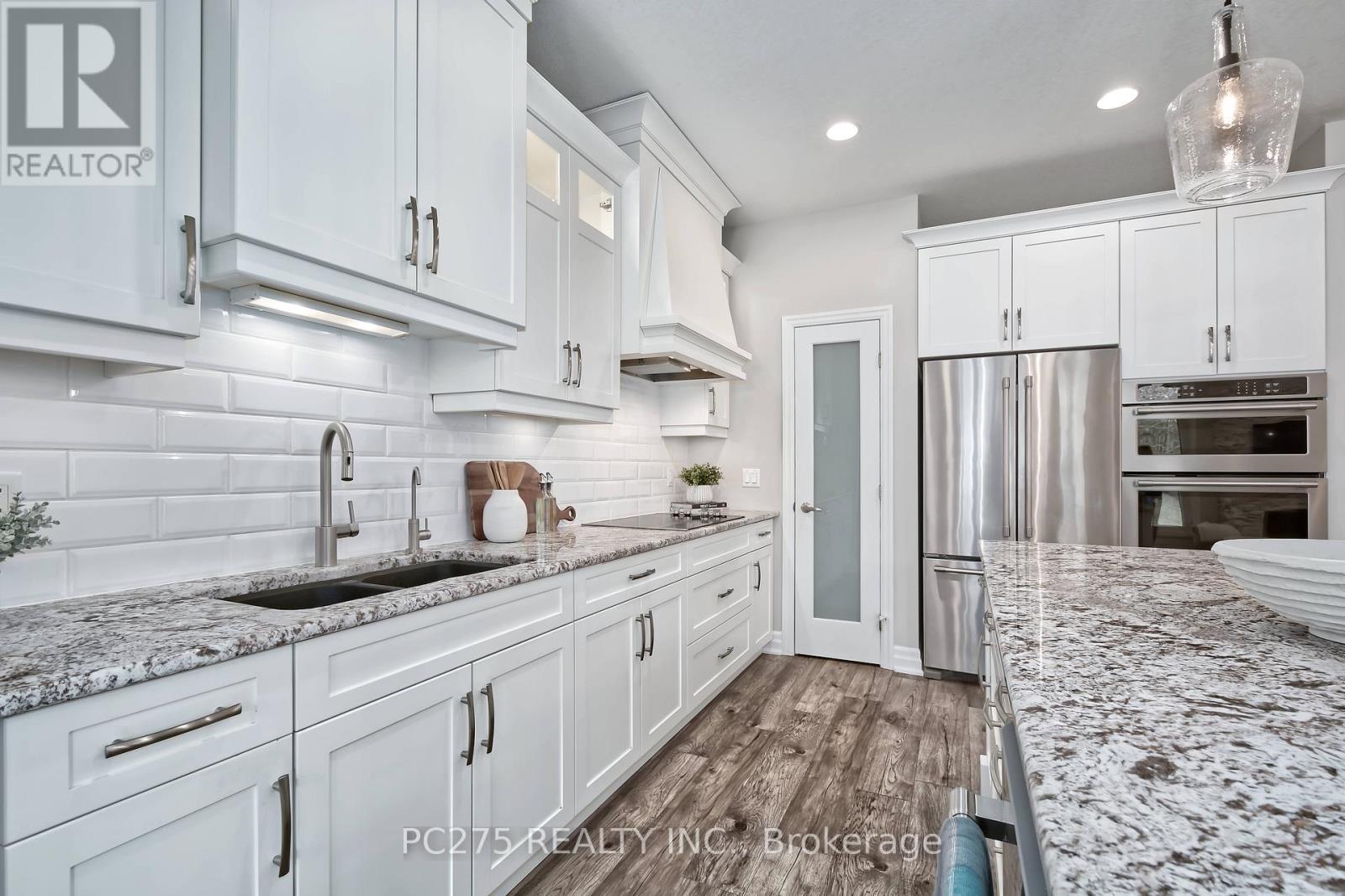 22 Talbot Grove Lane, St. Thomas, Ontario  N5P 1A3 - Photo 14 - X12904714