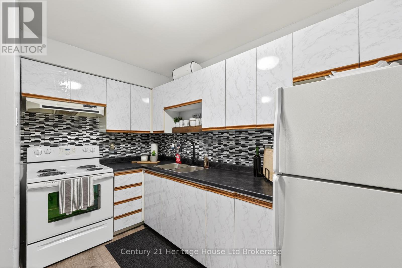 35 - 64 Hiawatha Road, Woodstock, Ontario  N4T 1P4 - Photo 17 - X12904614