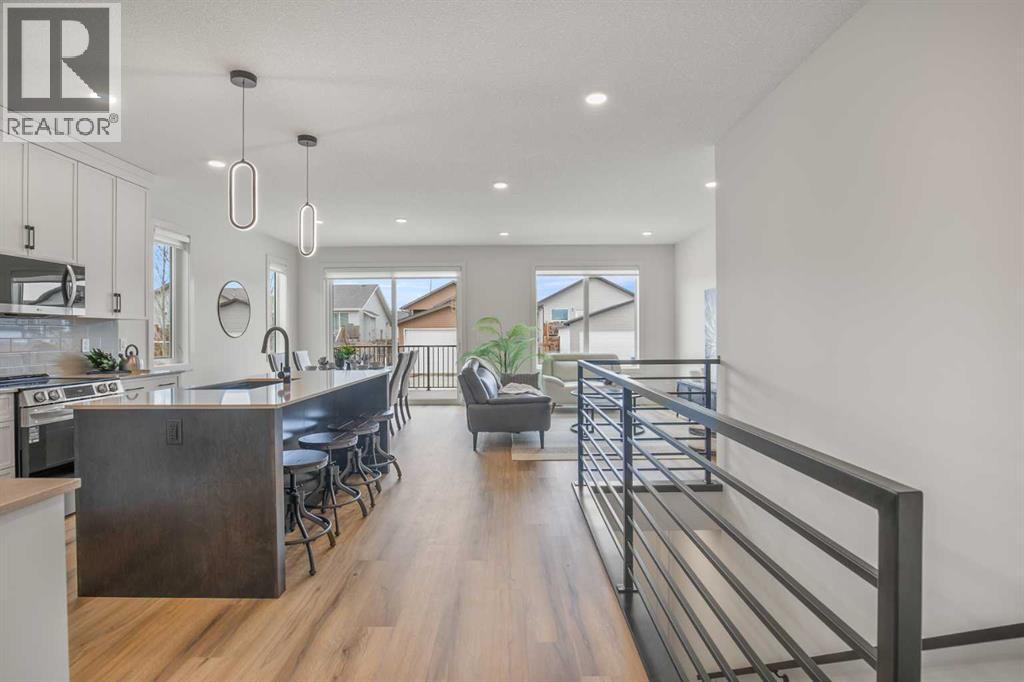 151 Cedar Square, Blackfalds, Alberta  T4M 0A2 - Photo 15 - A2264257