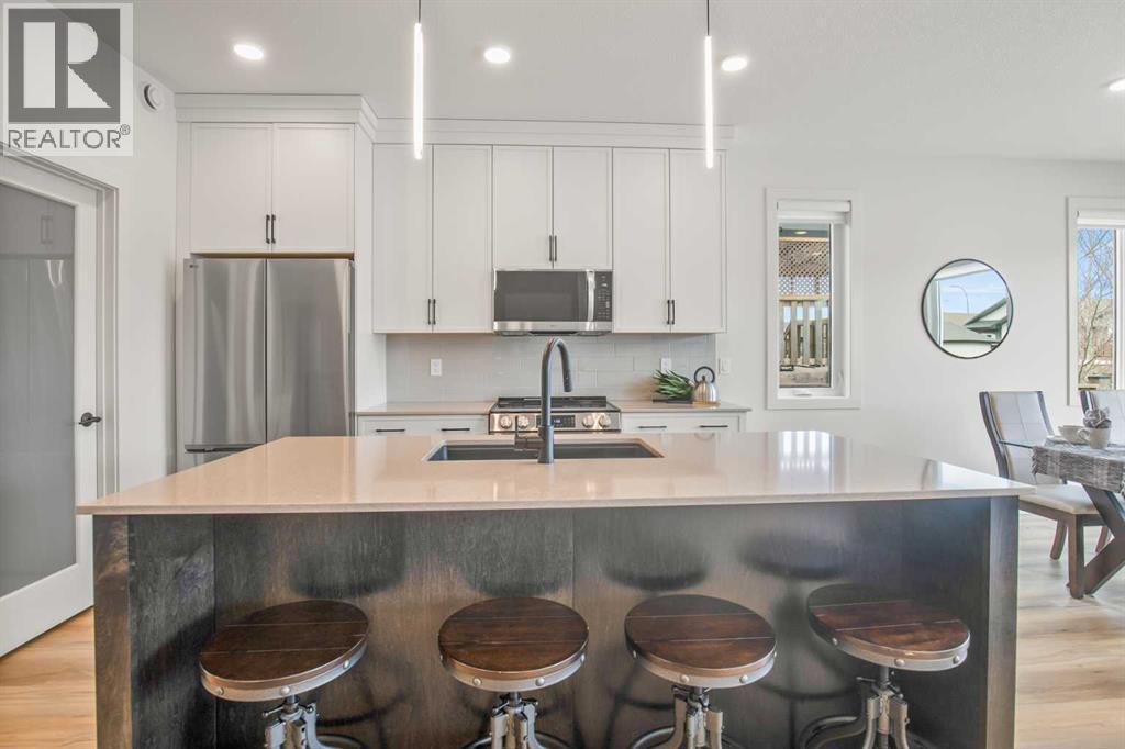 151 Cedar Square, Blackfalds, Alberta  T4M 0A2 - Photo 18 - A2264257