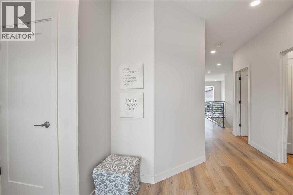 151 Cedar Square, Blackfalds, Alberta  T4M 0A2 - Photo 3 - A2264257