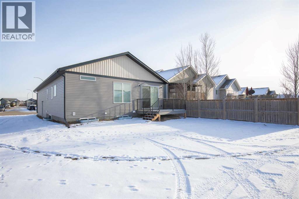 151 Cedar Square, Blackfalds, Alberta  T4M 0A2 - Photo 36 - A2264257