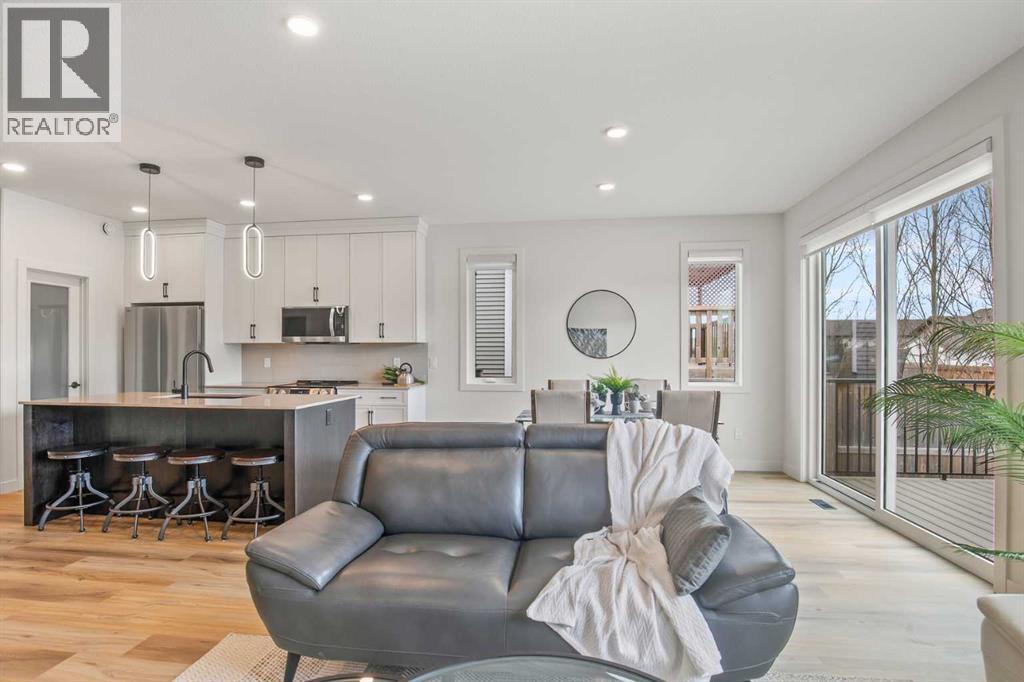 151 Cedar Square, Blackfalds, Alberta  T4M 0A2 - Photo 28 - A2264257