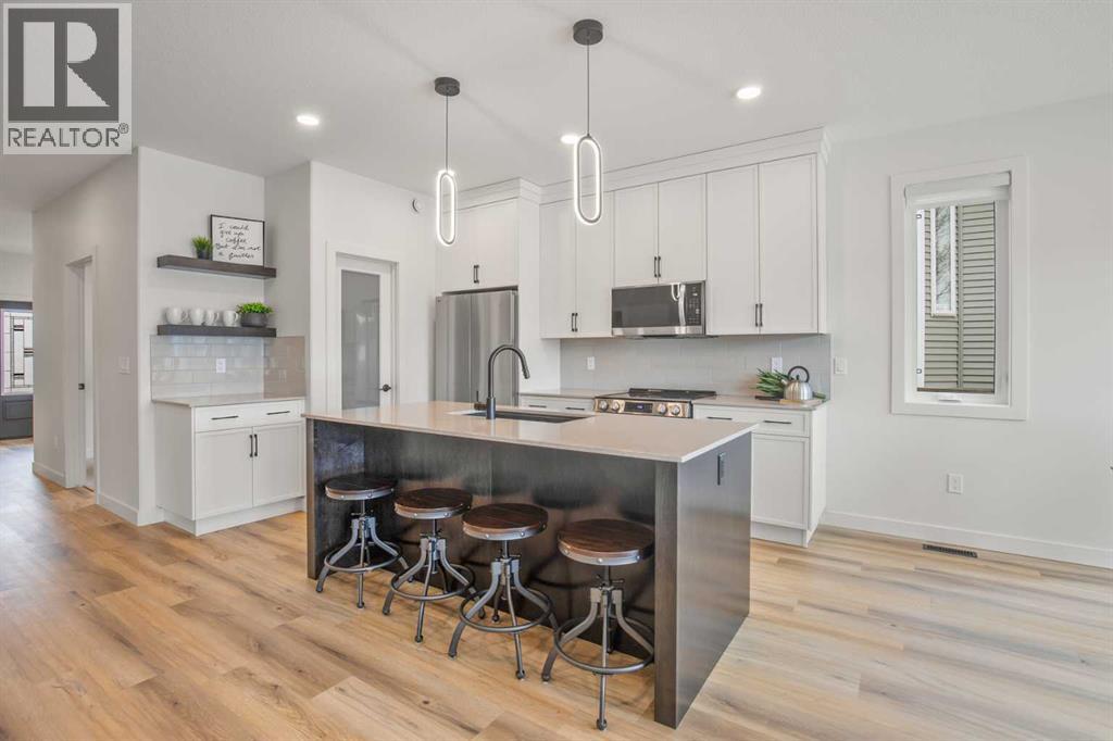 151 Cedar Square, Blackfalds, Alberta  T4M 0A2 - Photo 19 - A2264257