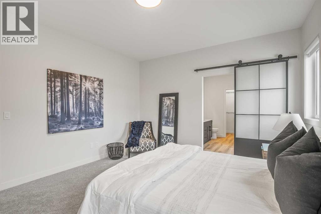 151 Cedar Square, Blackfalds, Alberta  T4M 0A2 - Photo 9 - A2264257