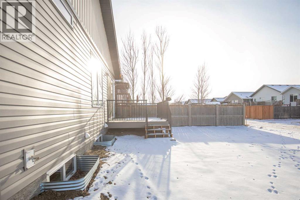 151 Cedar Square, Blackfalds, Alberta  T4M 0A2 - Photo 30 - A2264257