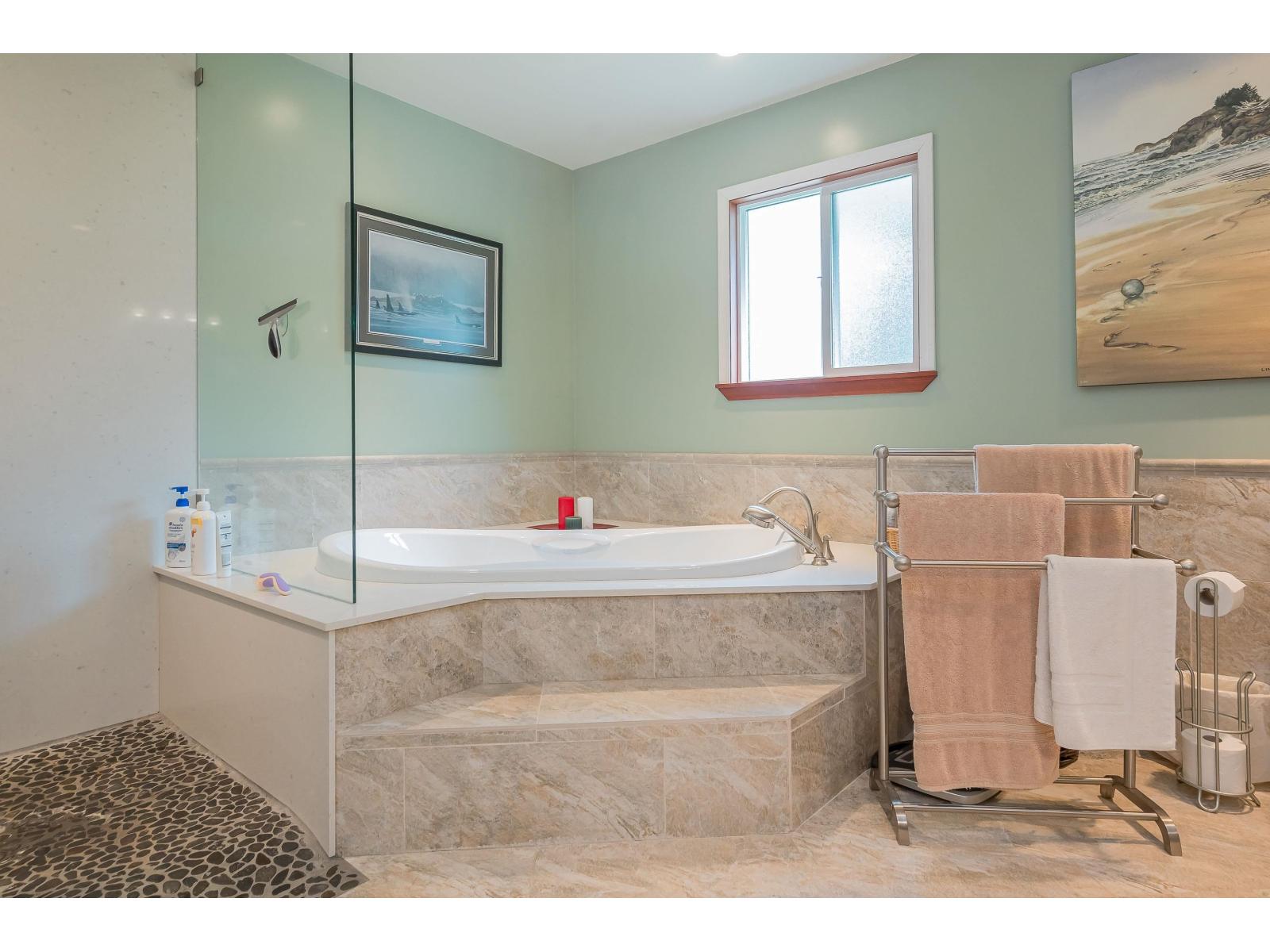 2572 204 Street, Langley, British Columbia  V2Z 2B6 - Photo 26 - R3085285