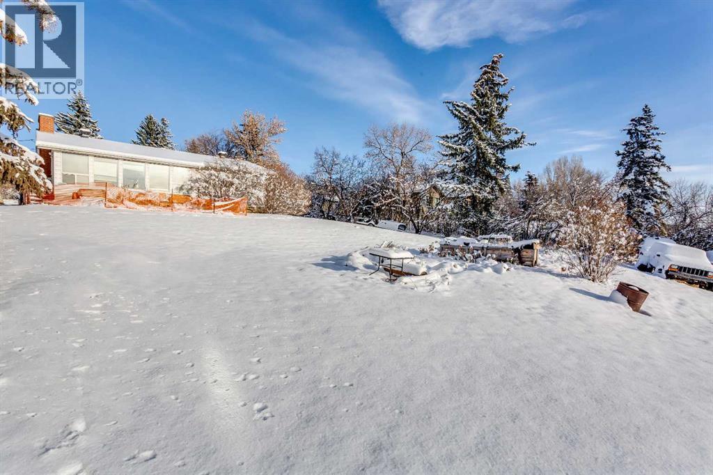 6003 Baroc Road Nw, Calgary, Alberta  T3A 4R5 - Photo 12 - A2276207