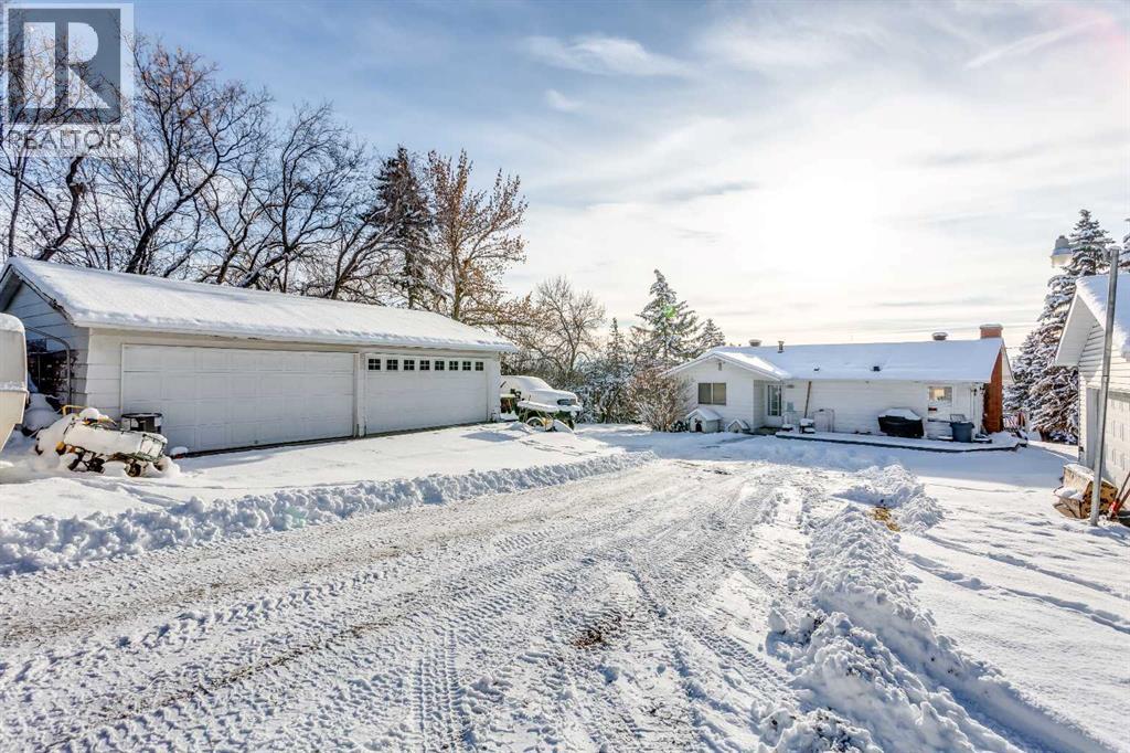 6003 Baroc Road Nw, Calgary, Alberta  T3A 4R5 - Photo 4 - A2276207