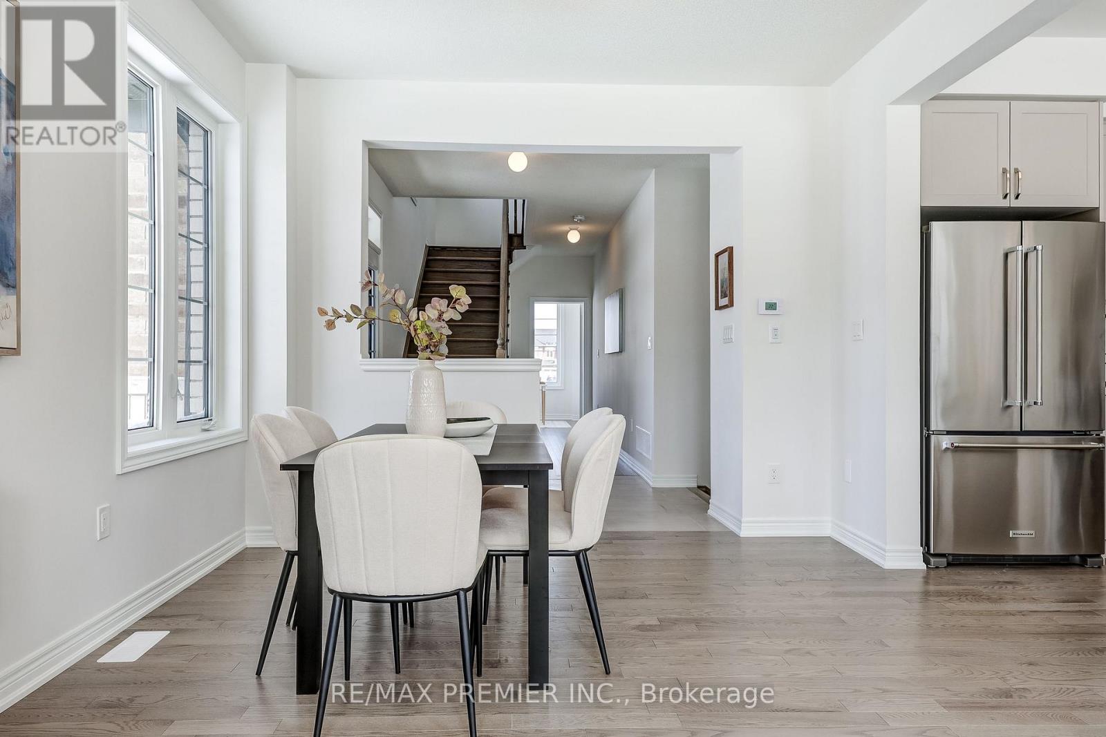 101 Armilia Place, Whitby, Ontario L1P 0P7 - Photo 14 - E12890494