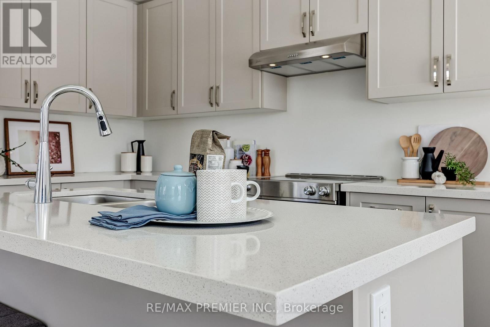 101 Armilia Place, Whitby, Ontario L1P 0P7 - Photo 21 - E12890494