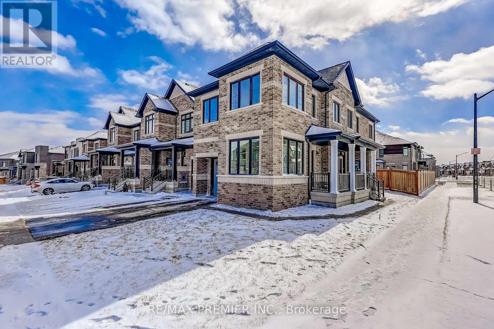 101 Armilia Place, Whitby, Ontario L1P 0P7 - Photo 2 - E12890494