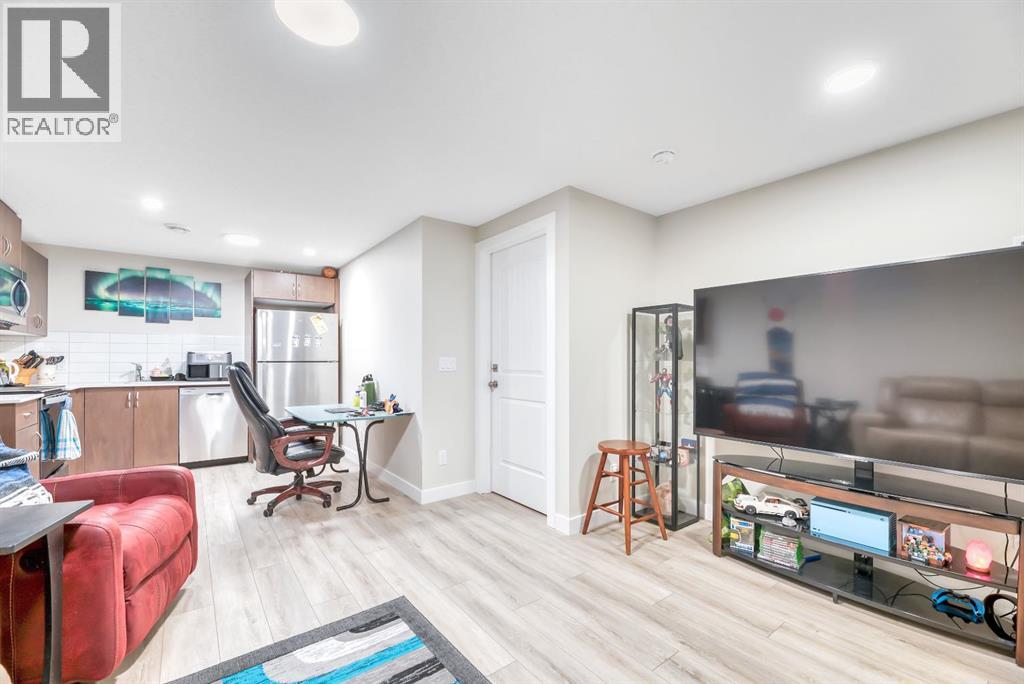 21427 Sheriff King Street Sw, Calgary, Alberta  T2X 5S2 - Photo 33 - A2280248