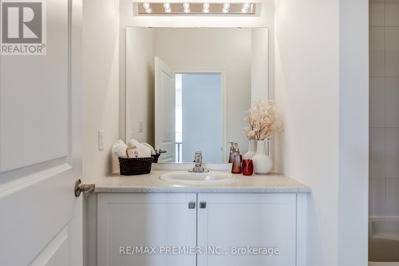 101 Armilia Place, Whitby, Ontario L1P 0P7 - Photo 28 - E12890494