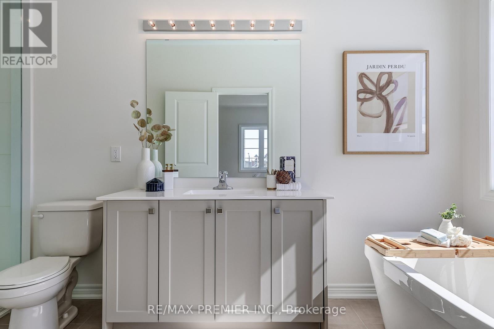 101 Armilia Place, Whitby, Ontario L1P 0P7 - Photo 40 - E12890494