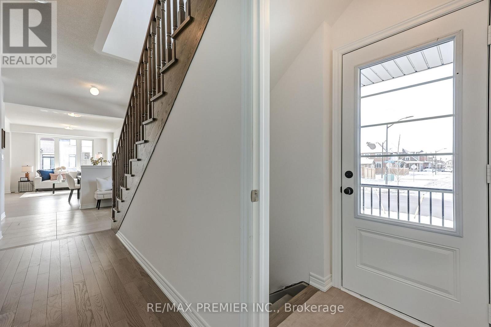 101 Armilia Place, Whitby, Ontario L1P 0P7 - Photo 46 - E12890494