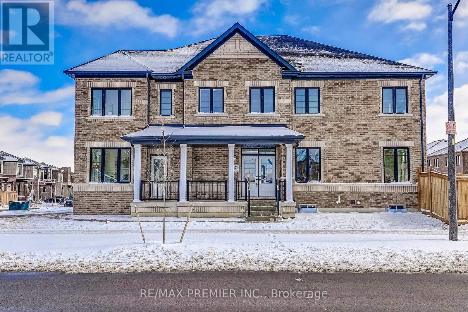 101 Armilia Place, Whitby, Ontario L1P 0P7 - Photo 4 - E12890494