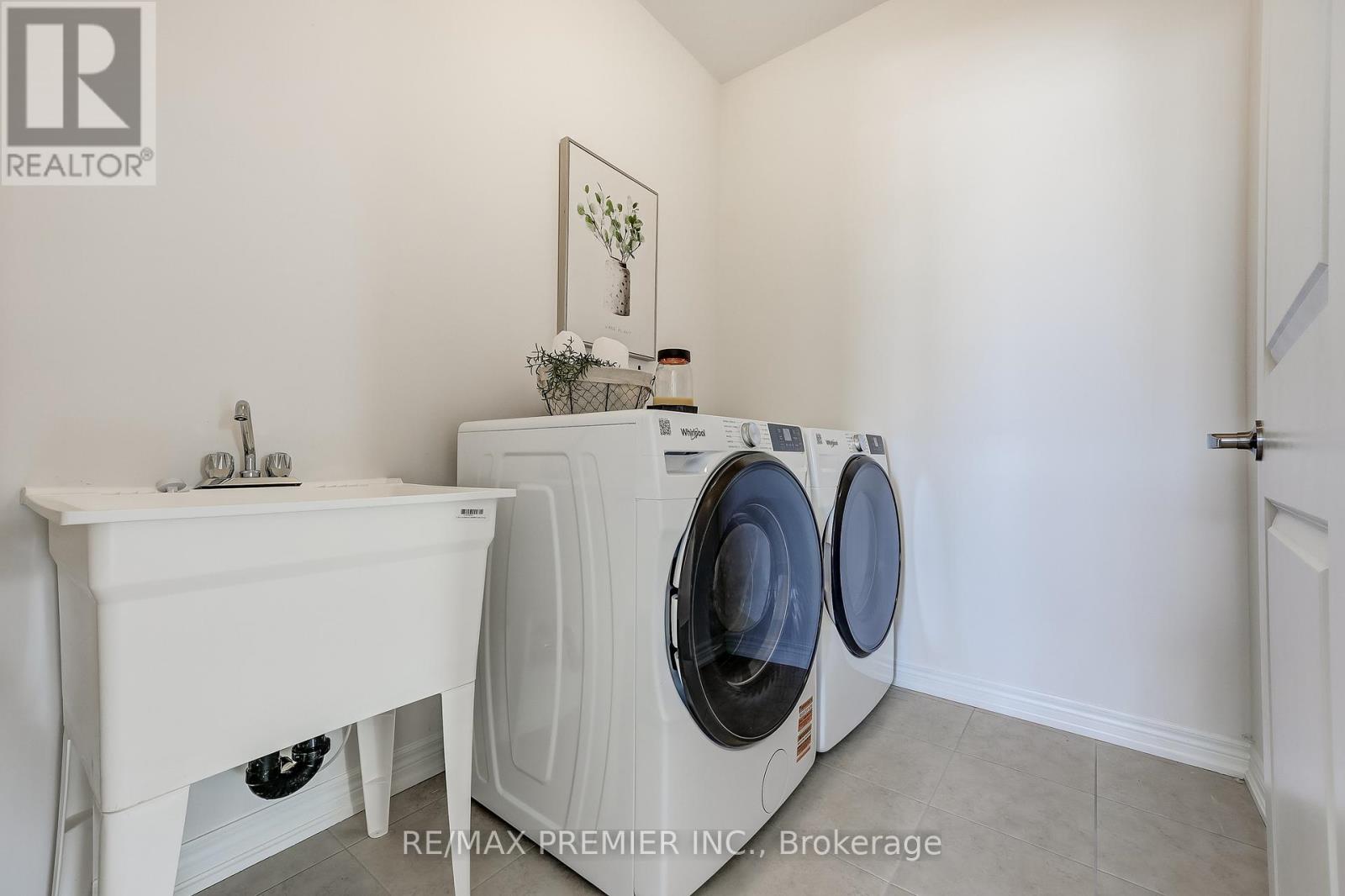 101 Armilia Place, Whitby, Ontario L1P 0P7 - Photo 45 - E12890494